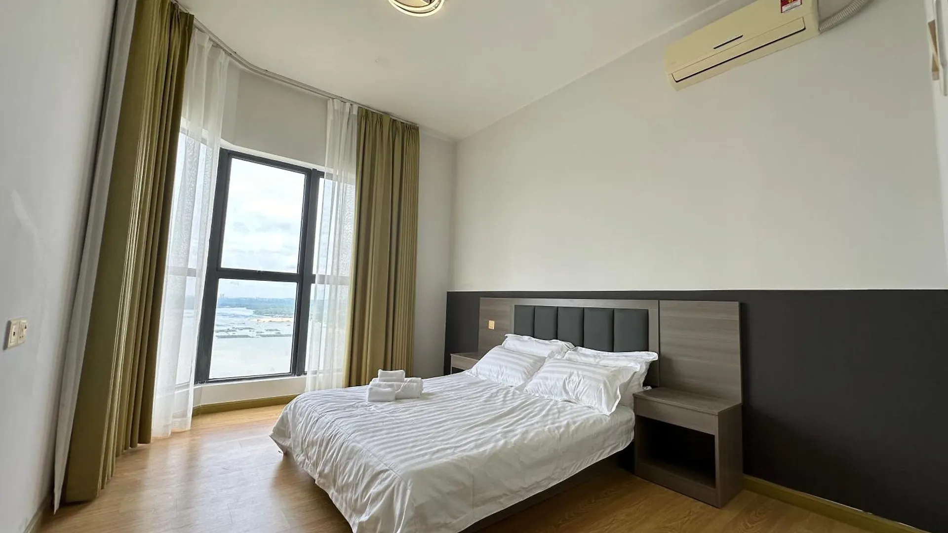 Astonishing Ocean View 3 Bedroom Apartment Johor Bahru 0*,