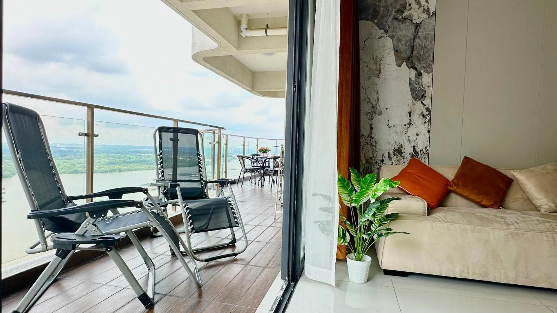 Astonishing Ocean View 3 Bedroom Apartment Johor Bahru 0*,  Malaysia