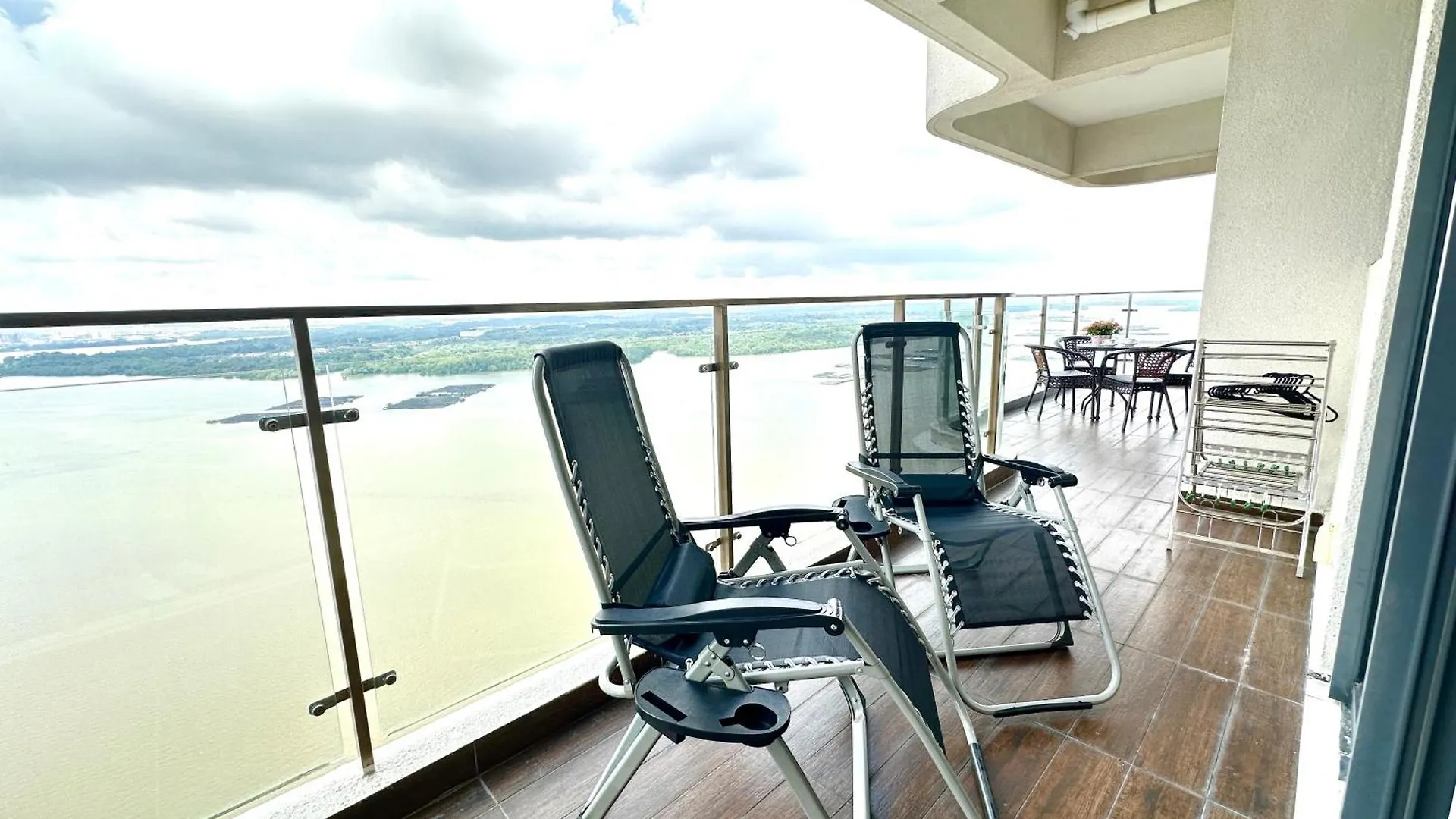 Astonishing Ocean View 3 Bedroom Apartment Johor Bahru
