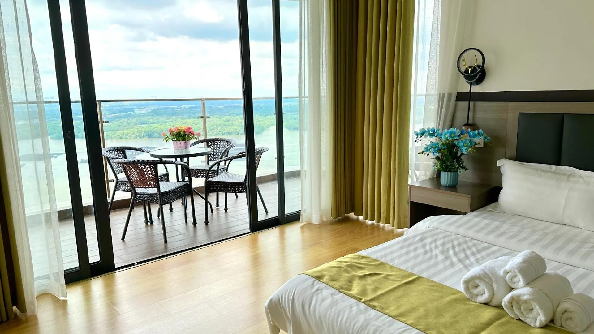 Astonishing Ocean View 3 Bedroom Apartment Johor Bahru 0*,  Malaysia