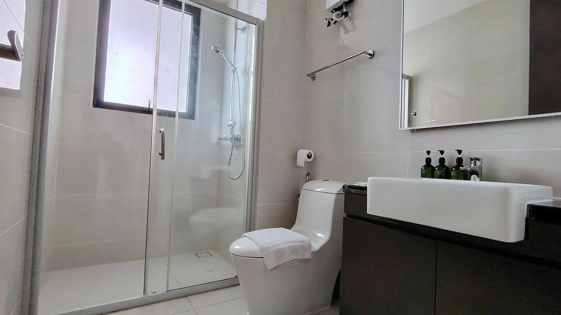 Astonishing Ocean View 3 Bedroom Apartment Johor Bahru Malesia