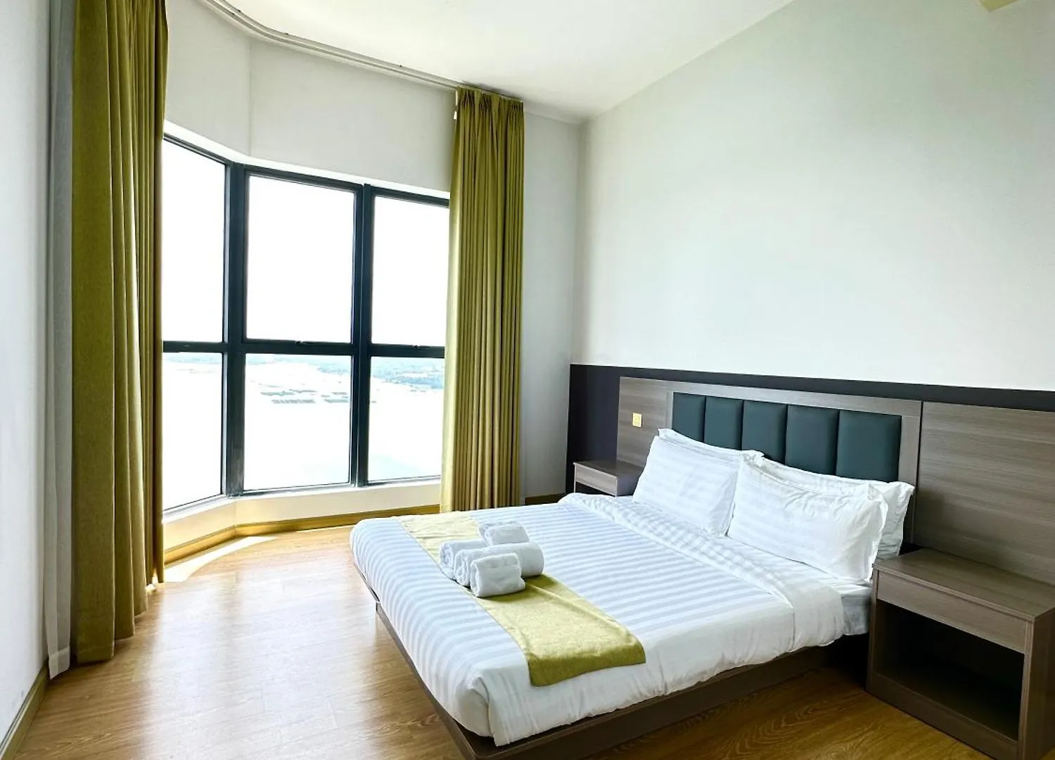Astonishing Ocean View 3 Bedroom Apartment Johor Bahru